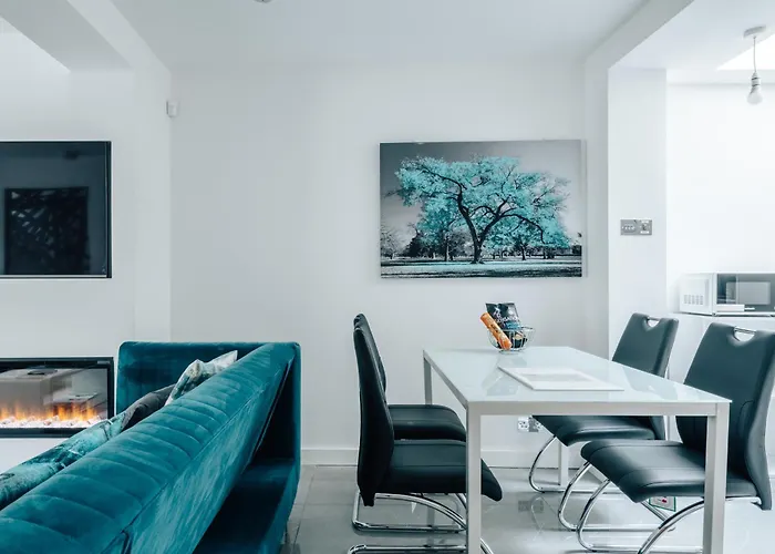 Exceptional Whole House Chelsea With Roof Terrace